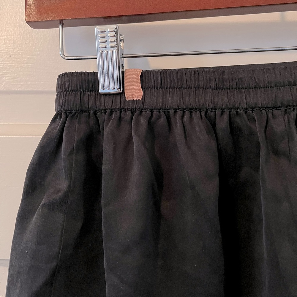 Lunya Washable Silk Shorts - S - Picture 7 of 9